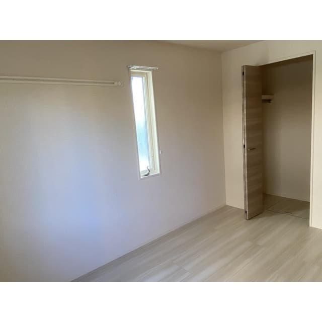 Room image 14