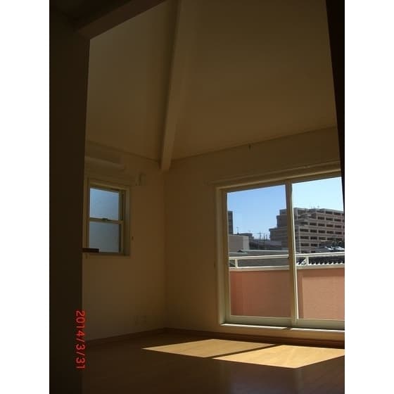 Room image 9