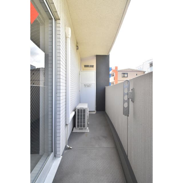 Room image 14