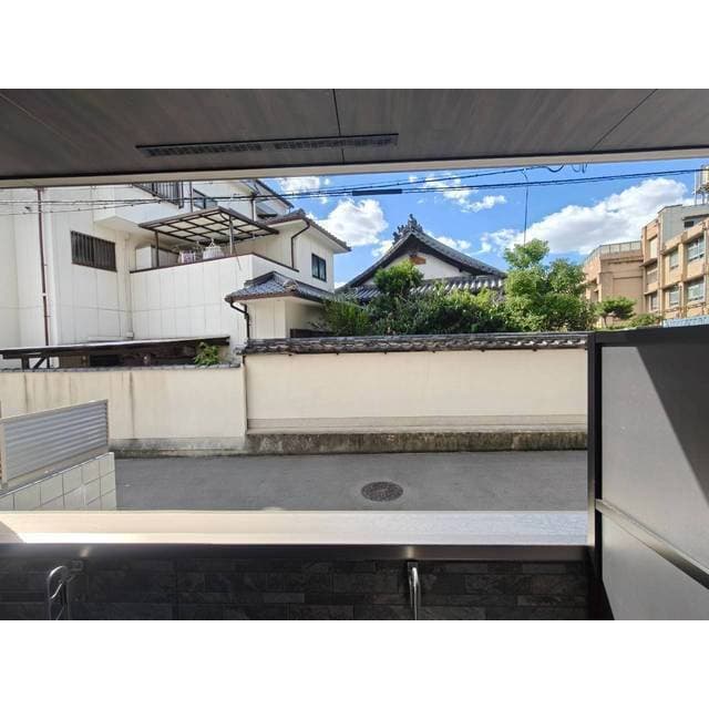 Room image 16