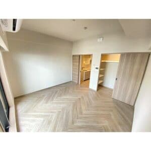 Room image 15