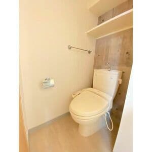 Room image 16