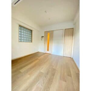 Room image 13