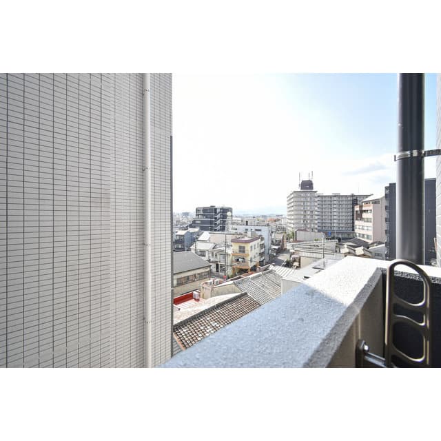 Room image 11