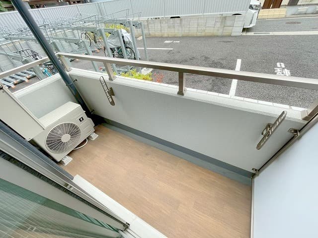 Room image 15