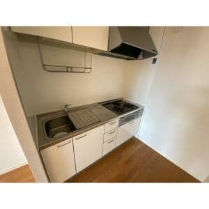 Room image 11
