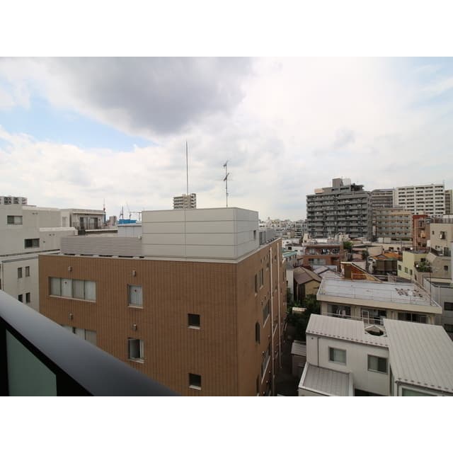 Room image 16
