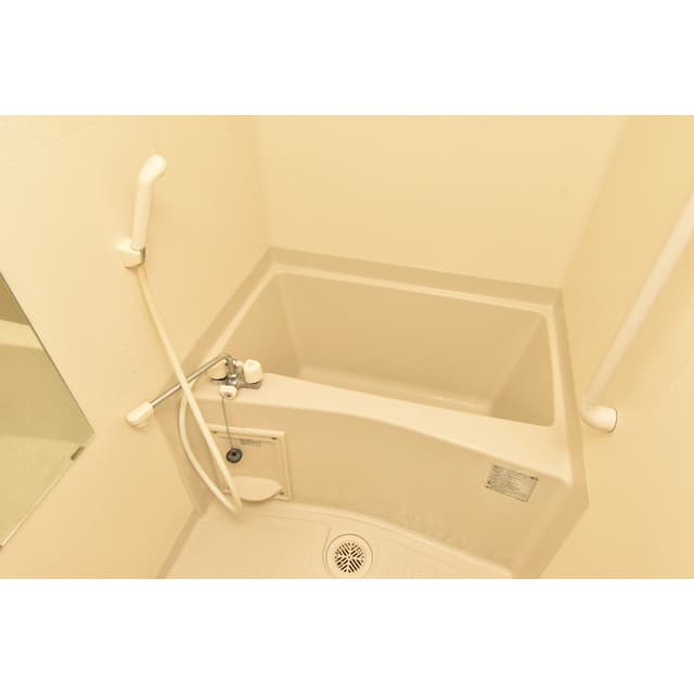 Room image 9