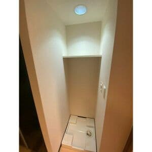 Room image 16