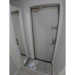 Room image 11