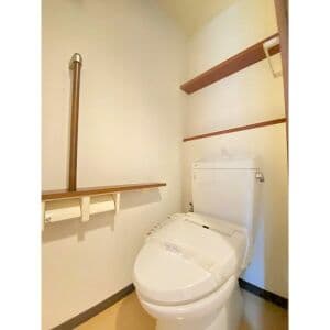 Room image 13