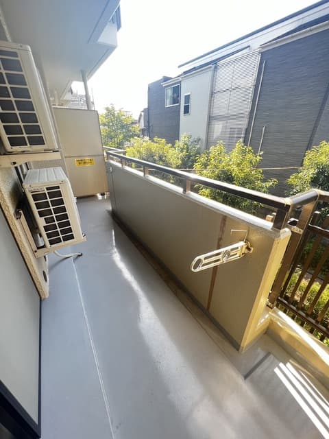 Room image 14