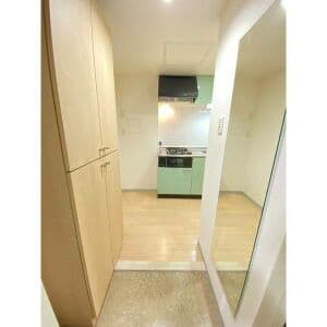 Room image 12