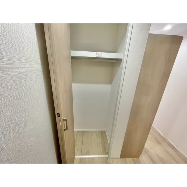 Room image 14