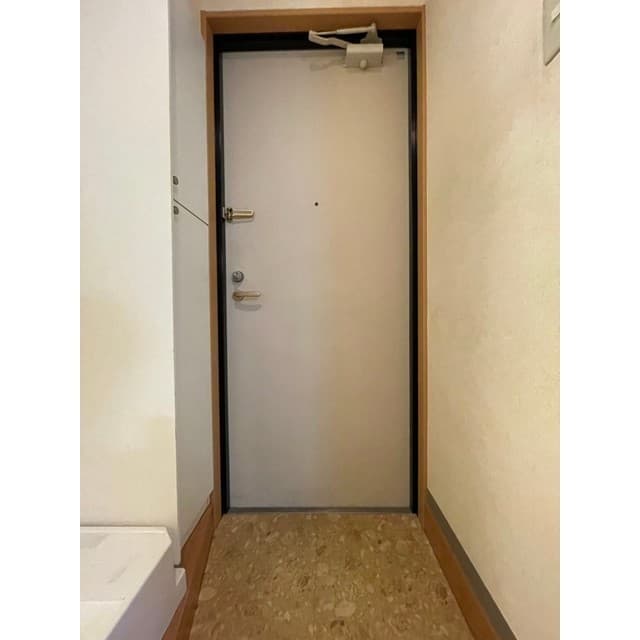 Room image 15