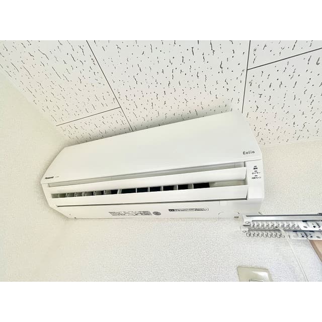 Room image 13