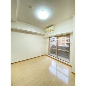 Room image 16