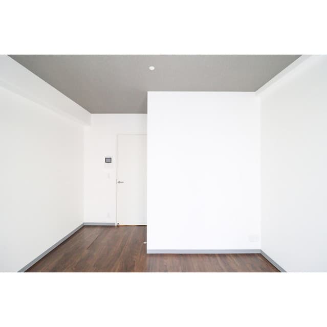 Room image 14