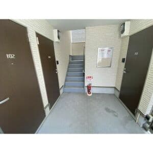 Room image 8