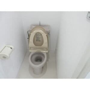 Room image 13