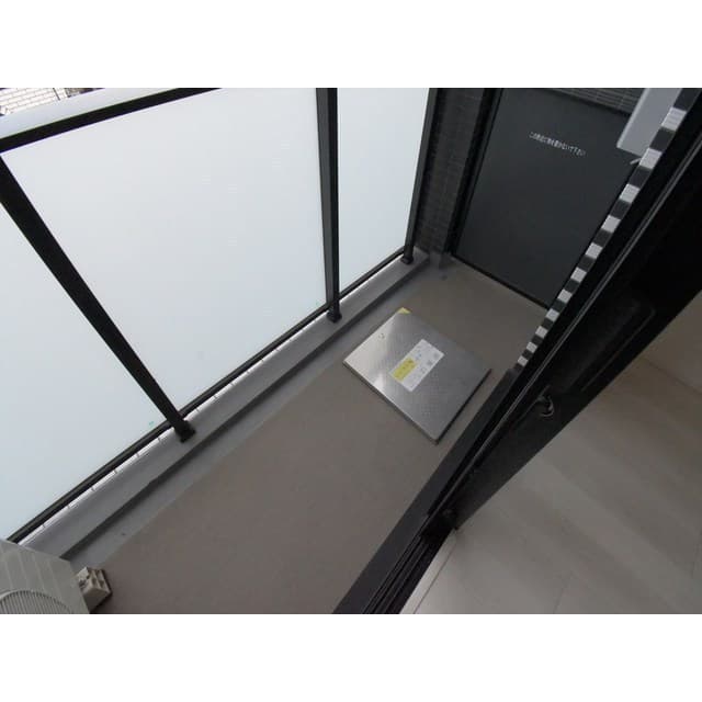 Room image 15