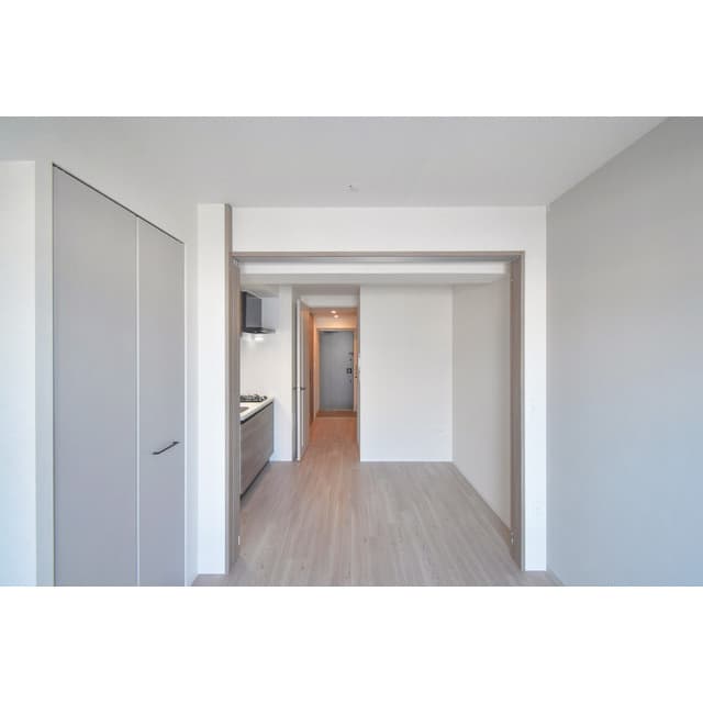 Room image 16