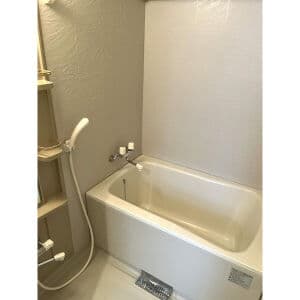 Room image 8