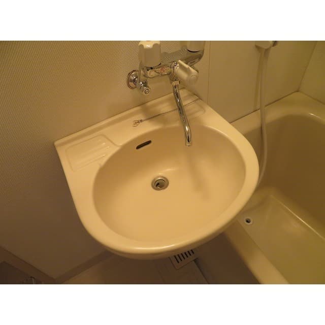 Room image 14