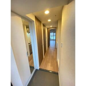 Room image 12