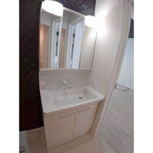 Room image 12