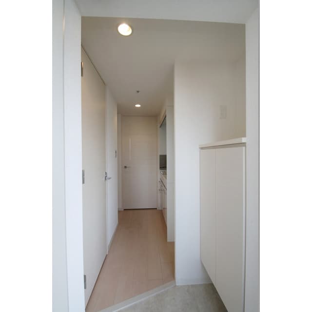 Room image 16