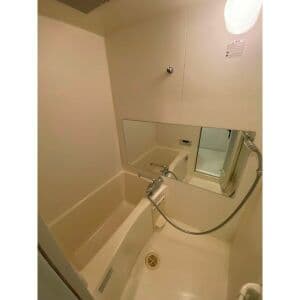 Room image 12