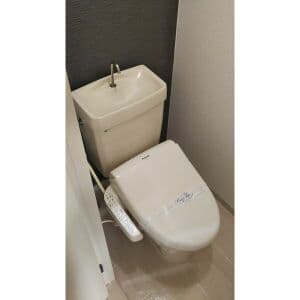 Room image 13