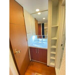 Room image 15