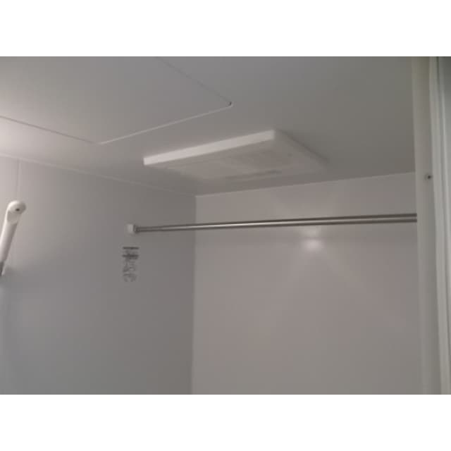 Room image 16