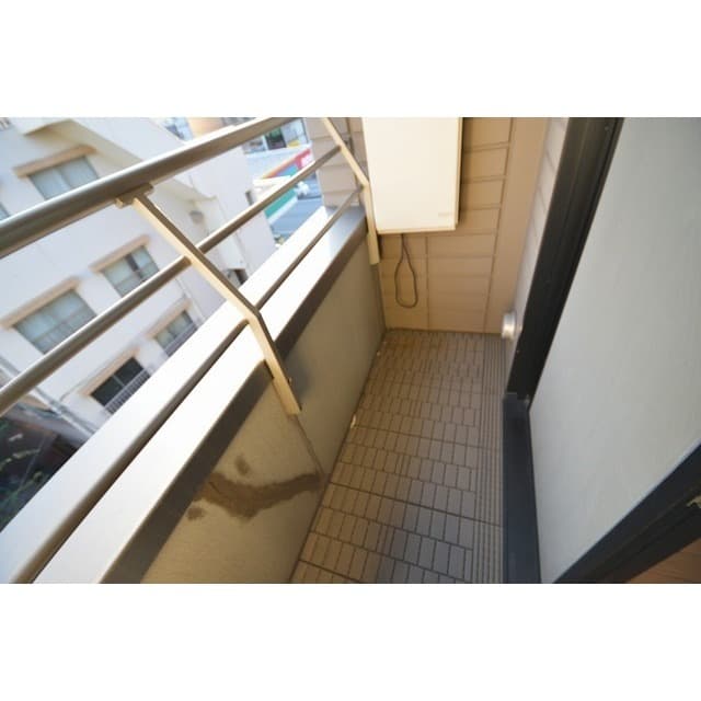 Room image 10