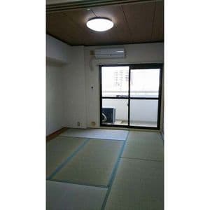 Room image 13