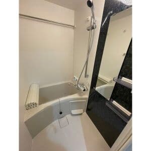 Room image 10