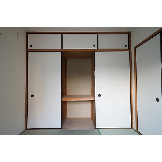 Room image 16