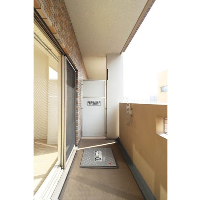 Room image 10