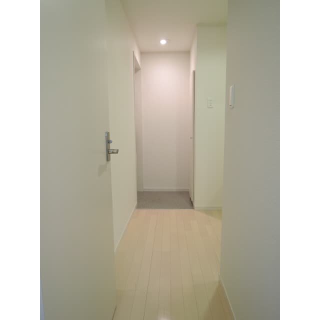 Room image 15
