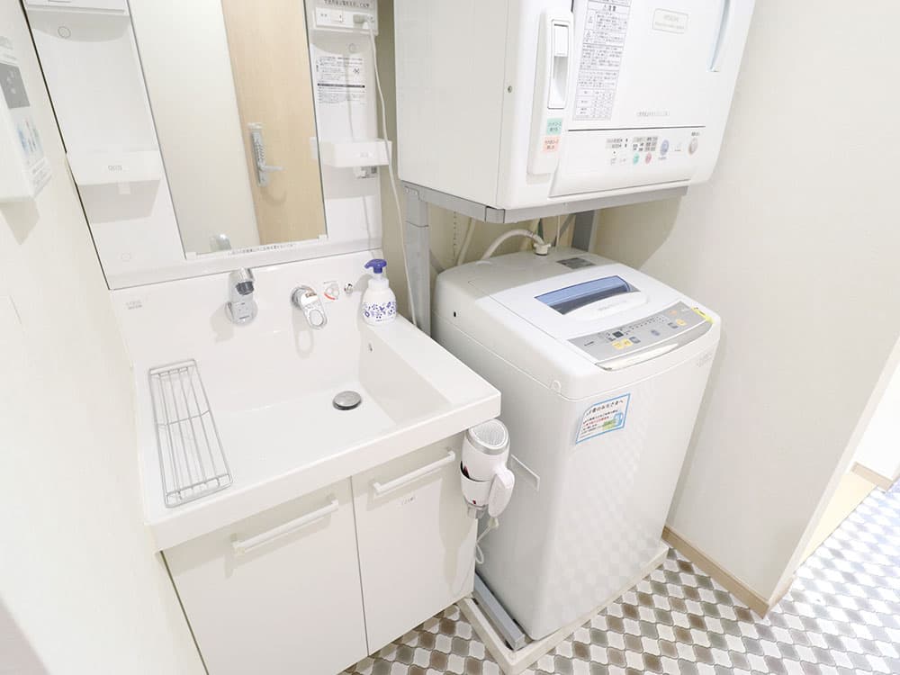 Room image 12