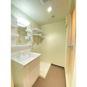 Room image 14