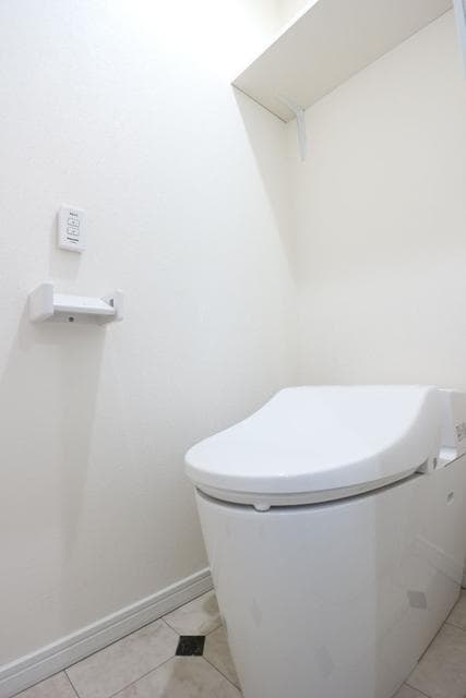 Room image 8