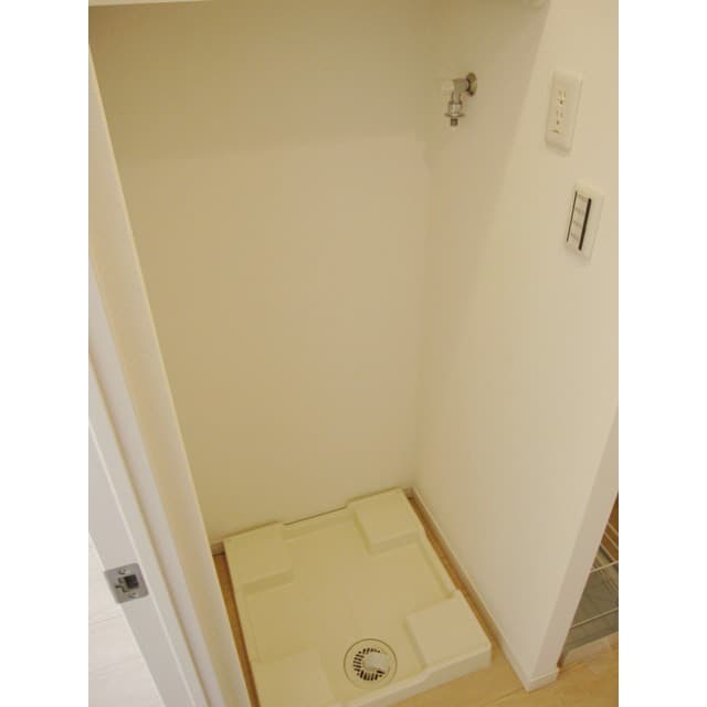 Room image 9