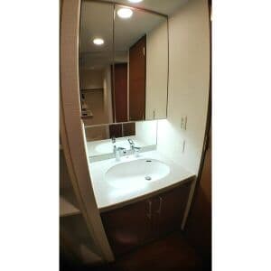 Room image 15