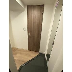 Room image 12