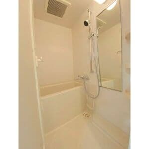 Room image 15
