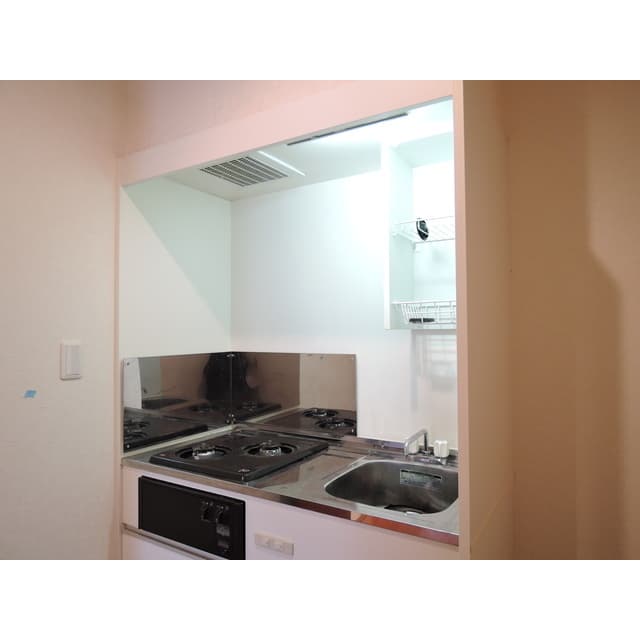 Room image 15