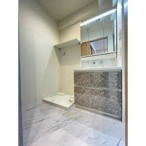 Room image 15
